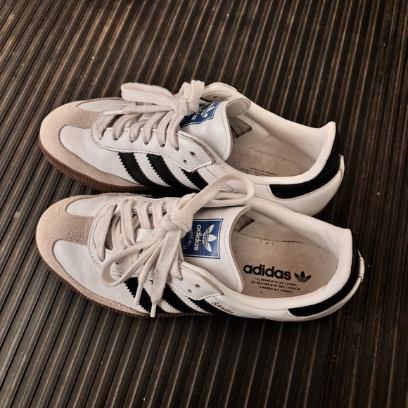 Adidas Sambas - Picture 3 of 4